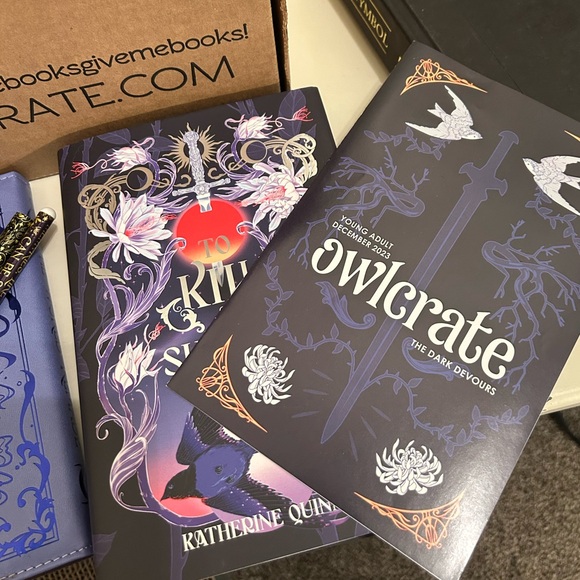 4/$25 or listed price!!⛄️ Owlcrate “Curated for Readers” December 2023 Box - Picture 5 of 8